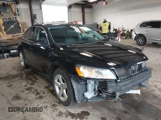 2012 Volkswagen Passat SE z VIN 1VWBH7A39CC085441, wystawiony jako IAAI lot #41866679 z przebiegiem 110 950 mil mil oraz . Historia ofert i sprzedaży dostępna na DreamBid. Obrazek 1.