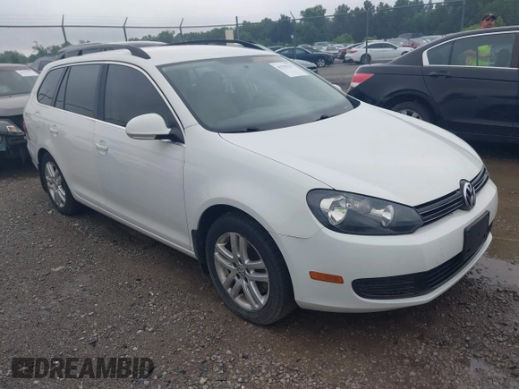 2014 Volkswagen Jetta TDI w/Sunroof & Nav with VIN 3VWPL7AJ1EM610321, listed as a IAAI auction lot 42701127 with 113,694 mi miles and . Bid and sale history available at DreamBid. Image 1.