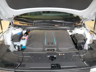 2023 Hyundai Ioniq 5 SEL с VIN KM8KNDAF2PU156592, выставлен на аукционе Copart как лот 53049135 с пробегом 8 327 миль миль и Списание • Salvage title. История ставок и продаж доступна на DreamBid. Изображение 11.