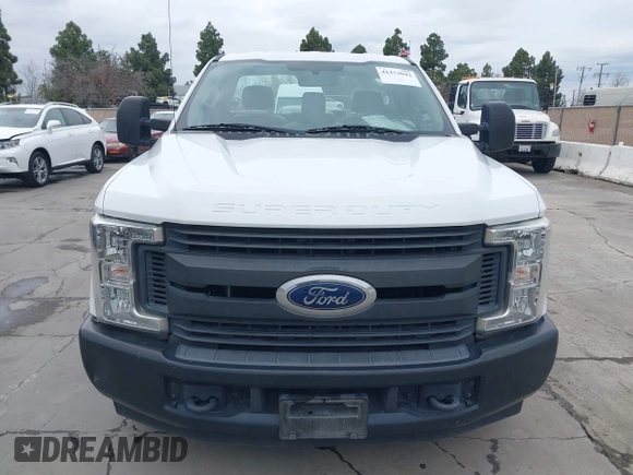 2019 Ford Super Duty F-250 SRW XL with VIN 1FTBF2A65KEC88948, listed as a IAAI auction lot 41273042 with 148,467 mi miles. Bid and sale history available at carsss.com. Image 12.