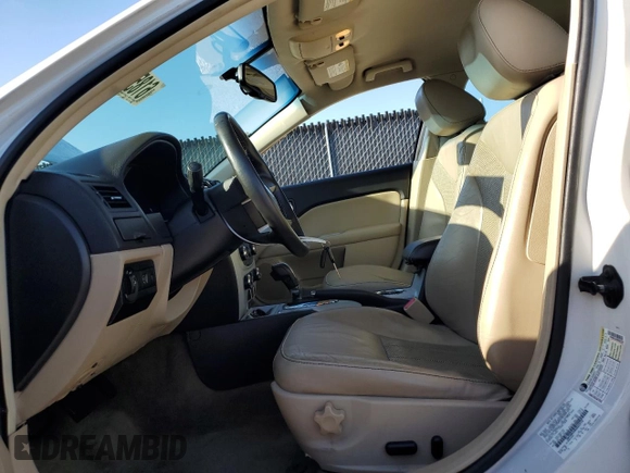 2010 Mercury Milan Premier with VIN 3MEHM0JA8AR663119, listed as a Copart auction lot 61850955 with 106,205 mi miles and Salvage title. Bid and sale history available at DreamBid. Image 7.