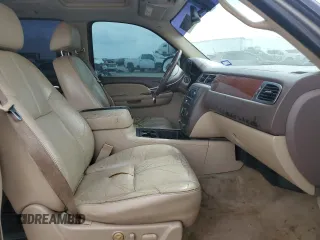 2007 GMC Yukon SLT with VIN 1GKFC13J77R120237, listed as a Copart auction lot 52671005 with 266,648 mi miles and Salvage Title. Bid and sale history available at carsss.com. Image 7.