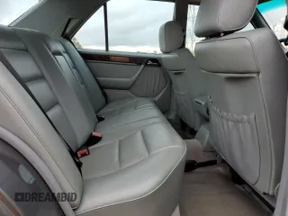 1995 Mercedes-Benz E Class with VIN WDBEA32E8SC233296, listed as a Copart auction lot 78461594 with 319,361 mi miles and Salvage Title. Bid and sale history available at carsss.com. Image 10.