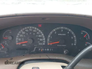1999 Ford F-150 XL z VIN 2FTRX08L8XCA05595, wystawiony jako IAAI lot #42219555 z przebiegiem 213 636 mil mil oraz . Historia ofert i sprzedaży dostępna na DreamBid. Obrazek 7.
