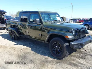 2022 Jeep Gladiator Sport S z VIN 1C6HJTAGXNL154774, wystawiony jako IAAI lot #41663817 z przebiegiem 28 890 mil mil oraz . Historia ofert i sprzedaży dostępna na DreamBid. Obrazek 1.