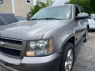 2007 Chevrolet Tahoe LTZ z VIN 1GNFK13007R118200, wystawiony jako Copart lot #61613185 z przebiegiem 137 294 mil mil oraz Czysty tytuł • Clean title. Historia ofert i sprzedaży dostępna na DreamBid. Obrazek 2.