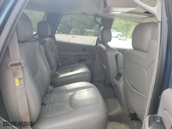 2006 GMC Yukon SLE with VIN 1GKEC13Z76R117483, listed as a Copart auction lot 71079944 with 181,915 mi miles and Salvage Title. Bid and sale history available at carsss.com. Image 11.