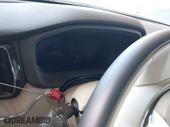 2024 Volvo XC60 Plus Dark Theme с VIN YV4H60DL9R1915780, выставлен на аукционе IAAI как лот 42025076 с пробегом Не указан миль и . История ставок и продаж доступна на DreamBid. Изображение 14.
