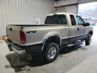 2001 Ford Super Duty F-250 XL with VIN 1FTNX21L31ED74547, listed as a Copart auction lot 84333434 with 161,460 mi miles and Clean Title. Bid and sale history available at carsss.com. Image 3.