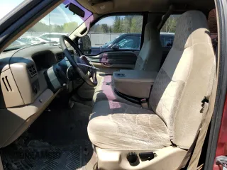 2000 Ford F-250 XL with VIN 1FTNX20F5YED86494, listed as a Copart auction lot 54193495 with 551,488 mi miles and Salvage title. Bid and sale history available at DreamBid. Image 7.
