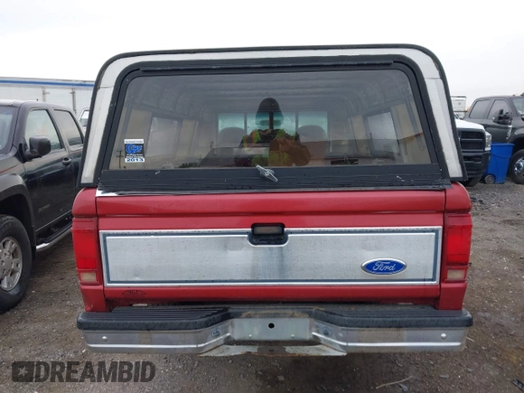 1992 Ford Ranger XLT z VIN 1FTCR10X8NUC56232, wystawiony jako IAAI lot #42307915 z przebiegiem 76 475 mil mil oraz . Historia ofert i sprzedaży dostępna na DreamBid. Obrazek 6.