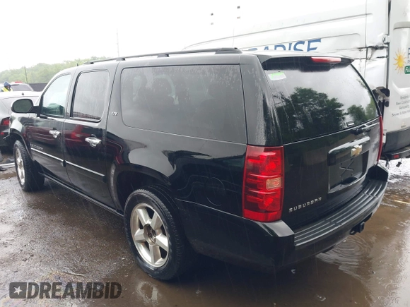 2008 Chevrolet Suburban LTZ with VIN 1GNFK16338J221195, listed as a IAAI auction lot 42243746 with 199,707 mi miles and . Bid and sale history available at DreamBid. Image 3.