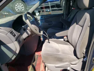 2006 Toyota Sienna CE with VIN 5TDZA23C06S403715, listed as a Copart auction lot 52394345 with 210,541 mi miles and Salvage Title. Bid and sale history available at carsss.com. Image 7.