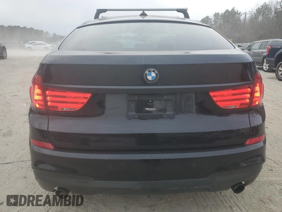 2013 BMW 5 Series 535i Gran Turismo xDrive z VIN WBASP2C58DC339730, wystawiony jako Copart lot #86705704 z przebiegiem 108 710 mil mil oraz Czysty tytuł • Clean title. Historia ofert i sprzedaży dostępna na DreamBid. Obrazek 6.