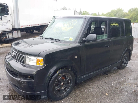 2005 Scion xB z VIN JTLKT324350195332, wystawiony jako IAAI lot #42306812 z przebiegiem 222 639 mil mil oraz . Historia ofert i sprzedaży dostępna na DreamBid. Obrazek 2.