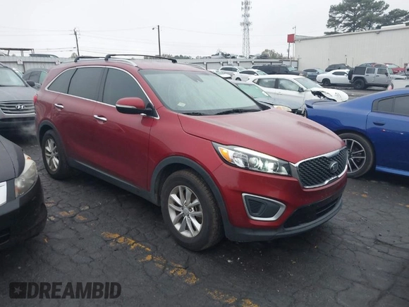 2017 Kia Sorento LX with VIN 5XYPG4A35HG215342, listed as a IAAI auction lot 40875287 with 118,146 mi miles. Bid and sale history available at carsss.com. Image 1.