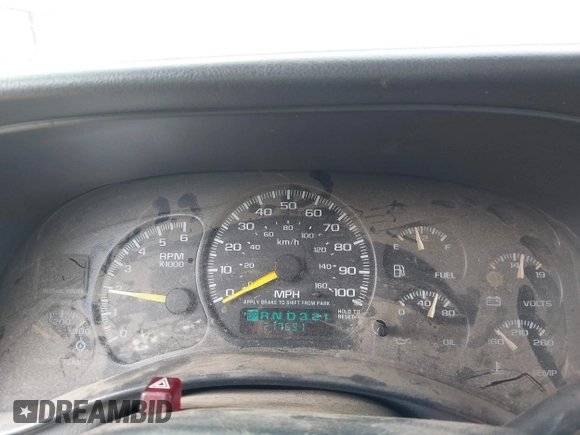 2000 Chevrolet Silverado 2500 LS z VIN 1GCGK29U7YE398008, wystawiony jako IAAI lot #42432596 z przebiegiem 217 691 mil mil oraz . Historia ofert i sprzedaży dostępna na DreamBid. Obrazek 7.