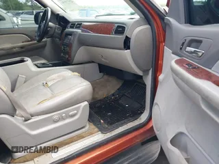2007 Chevrolet Avalanche LTZ with VIN 3GNEC12J47G121507, listed as a IAAI auction lot 42073141 with Not provided miles and . Bid and sale history available at DreamBid. Image 5.