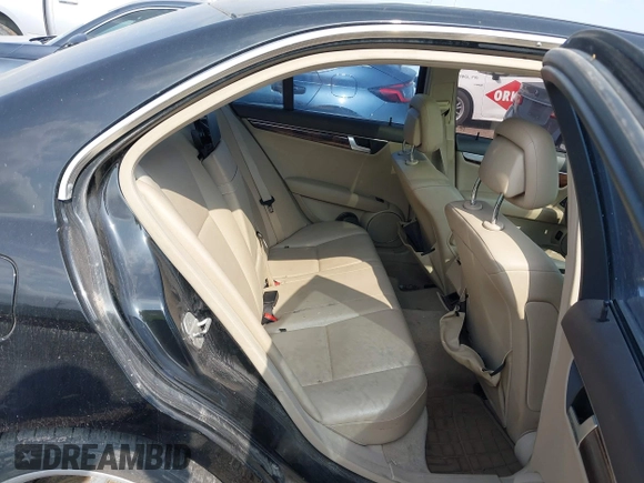 2013 Mercedes-Benz C-Class C 250 Sport with VIN WDDGF4HB8DR296080, listed as a IAAI auction lot 42118476 with 1 mi miles. Bid and sale history available at carsss.com. Image 8.