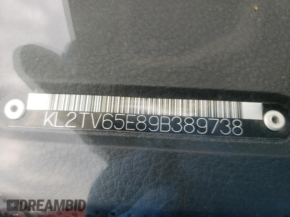 2009 Pontiac G3 z VIN KL2TV65E89B389738, wystawiony jako Copart lot #61396864 z przebiegiem Nie podano mil oraz Nie do naprawy. Historia ofert i sprzedaży dostępna na DreamBid. Obrazek 12.