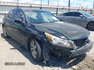 2010 Honda Accord EX z VIN 1HGCP2F70AA016558, wystawiony jako IAAI lot #42249510 z przebiegiem 202 189 mil mil oraz . Historia ofert i sprzedaży dostępna na DreamBid. Obrazek 1.