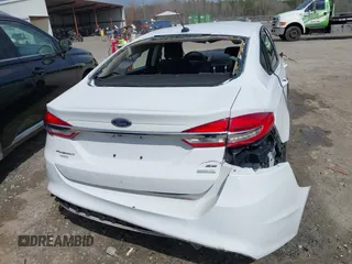 2017 Ford Fusion SE with VIN 3FA6P0H77HR148445, listed as a IAAI auction lot 41845087 with 186,384 mi miles. Bid and sale history available at carsss.com. Image 13.