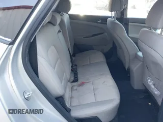 2017 Hyundai Tucson SE with VIN KM8J3CA46HU524316, listed as a IAAI auction lot 41742758 with 50,140 mi miles. Bid and sale history available at carsss.com. Image 8.