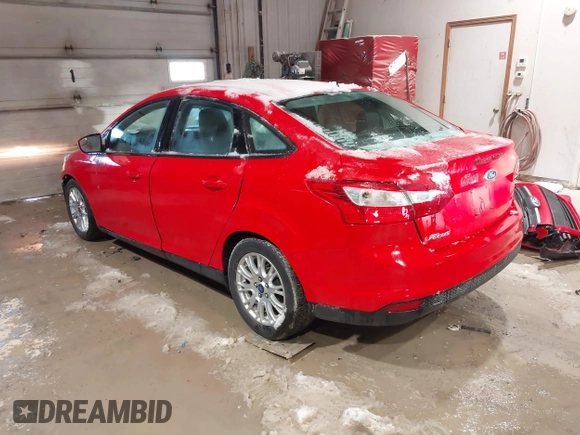 2012 Ford Focus SE с VIN 1FAHP3F21CL179277, выставлен на аукционе IAAI как лот 41840081 с пробегом 45 818 миль миль и . История ставок и продаж доступна на DreamBid. Изображение 3.