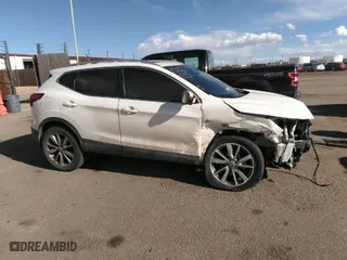 2017 Nissan Rogue Sport SL with VIN JN1BJ1CR4HW122863, listed as a IAAI auction lot 41673471 with 64,481 mi miles. Bid and sale history available at carsss.com. Image 14.