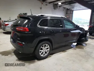 2016 Jeep Cherokee Latitude with VIN 1C4PJMCS5GW191468, listed as a Copart auction lot 58291485 with 106,695 mi miles and Salvage title. Bid and sale history available at DreamBid. Image 3.