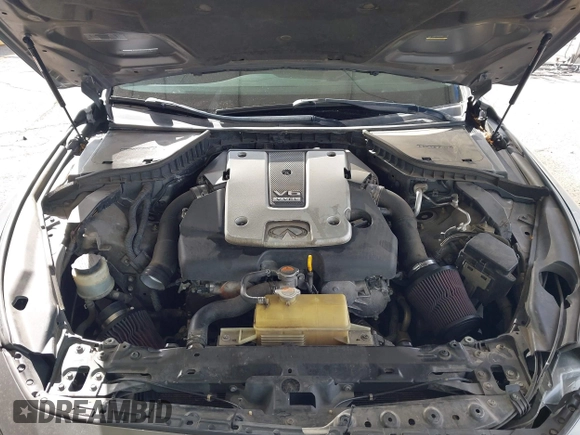 2015 Infiniti Q50 Premium with VIN JN1BV7AP1FM330183, listed as a IAAI auction lot 41788224 with 139,818 mi miles. Bid and sale history available at carsss.com. Image 10.