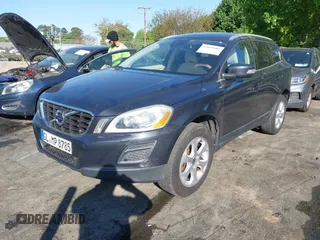 2013 Volvo XC60 3.2L z VIN YV4940DZ4D2391195, wystawiony jako IAAI lot #42055606 z przebiegiem 142 105 mil mil oraz . Historia ofert i sprzedaży dostępna na DreamBid. Obrazek 2.