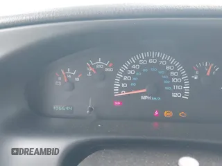 2001 Dodge Passenger z VIN 2B5WB35Z01K531592, wystawiony jako IAAI lot #42234657 z przebiegiem 106 644 mil mil oraz . Historia ofert i sprzedaży dostępna na DreamBid. Obrazek 7.