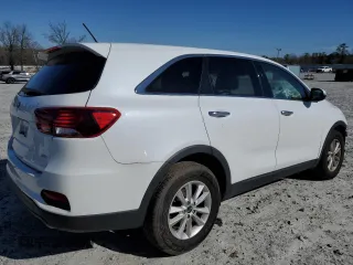 2020 Kia Sorento LX with VIN 5XYPG4A3XLG711889, listed as a Copart auction lot 49222015 with 23,435 mi miles and Salvage Title. Bid and sale history available at carsss.com. Image 3.