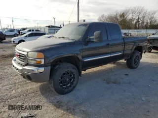 2003 GMC Sierra 2500HD SLE z VIN 1GTHK29U23E338697, wystawiony jako Copart lot #82909274 z przebiegiem 212 955 mil mil oraz Szkoda całkowita • Salvage title. Historia ofert i sprzedaży dostępna na DreamBid. Obrazek 1.