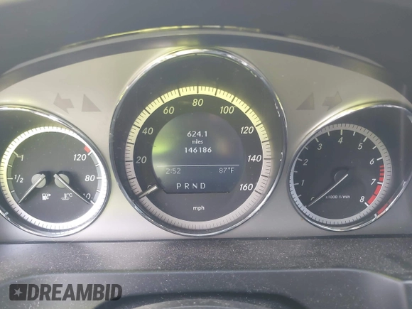 2009 Mercedes-Benz C-Class 3.5L Sport with VIN WDDGF56X69R055050, listed as a IAAI auction lot 42105231 with 146,186 mi miles. Bid and sale history available at carsss.com. Image 7.