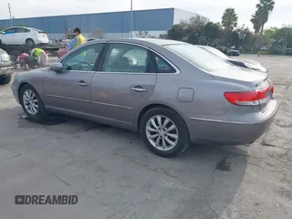 2006 Hyundai Azera SE with VIN KMHFC46F06A121940, listed as a IAAI auction lot 41707660 with 209,461 mi miles and . Bid and sale history available at DreamBid. Image 3.