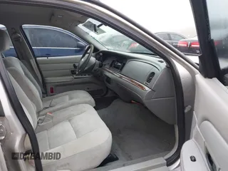 2004 Ford Crown Victoria LX с VIN 2FAFP74WX4X150238, выставлен на аукционе IAAI как лот 42359429 с пробегом 167 658 миль миль и . История ставок и продаж доступна на DreamBid. Изображение 5.