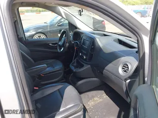 2017 Mercedes-Benz Metris Passenger Van with VIN WD4PG2EE4H3227394, listed as a IAAI auction lot 41722636 with 142,308 mi miles. Bid and sale history available at carsss.com. Image 5.