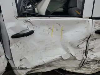 2014 GMC Sierra 1500 z VIN 3GTP1TEH0EG220494, wystawiony jako Copart lot #44367115 z przebiegiem 277 806 mil mil oraz Szkoda całkowita • Salvage title. Historia ofert i sprzedaży dostępna na DreamBid. Obrazek 10.
