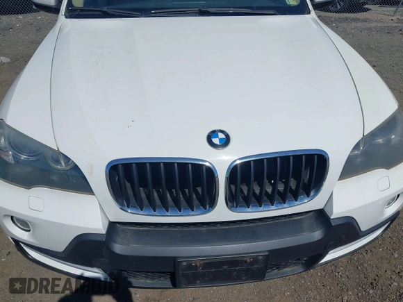 2008 BMW X5 3.0si with VIN 5UXFE43568L003293, listed as a IAAI auction lot 42054258 with 218,524 mi miles. Bid and sale history available at carsss.com. Image 6.
