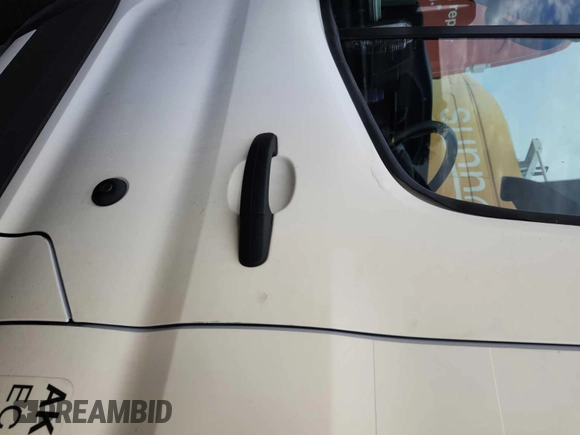 2023 Ford Transit Cargo z VIN 1FTBR3X85PKB84622, wystawiony jako IAAI lot #42742574 z przebiegiem 3 429 mil mil oraz . Historia ofert i sprzedaży dostępna na DreamBid. Obrazek 8.