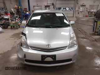 2008 Toyota Prius with VIN JTDKB20U883299913, listed as a IAAI auction lot 41143444 with 124,074 mi miles. Bid and sale history available at carsss.com. Image 12.