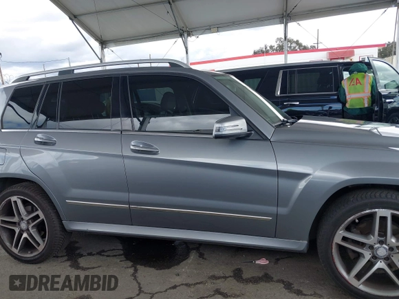 2015 Mercedes-Benz GLK 350 with VIN WDCGG5HB8FG350712, listed as a IAAI auction lot 41788078 with 117,507 mi miles and . Bid and sale history available at DreamBid. Image 14.