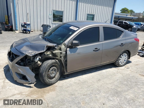 2015 Nissan Versa SV with VIN 3N1CN7AP2FL953150, listed as a Copart auction lot 61594975 with 105,951 mi miles and Salvage title. Bid and sale history available at DreamBid. Image 1.