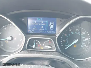 2013 Ford Focus SE with VIN 1FADP3F2XDL291995, listed as a IAAI auction lot 41949607 with 129,298 mi miles. Bid and sale history available at carsss.com. Image 7.