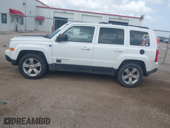 2016 Jeep Patriot Latitude with VIN 1C4NJPFB3GD583834, listed as a IAAI auction lot 42648455 with 118,083 mi miles and . Bid and sale history available at DreamBid. Image 14.
