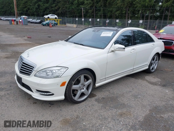 2013 Mercedes-Benz S 550 with VIN WDDNG9EB8DA527614, listed as a IAAI auction lot 42592337 with 71,423 mi miles and . Bid and sale history available at DreamBid. Image 18.