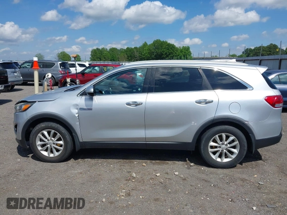 2017 Kia Sorento LX with VIN 5XYPG4A37HG243532, listed as a IAAI auction lot 42088741 with 171,350 mi miles. Bid and sale history available at carsss.com. Image 14.