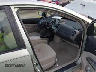 2007 Toyota Prius with VIN JTDKB20U373253002, listed as a IAAI auction lot 41849230 with 264,388 mi miles. Bid and sale history available at carsss.com. Image 5.